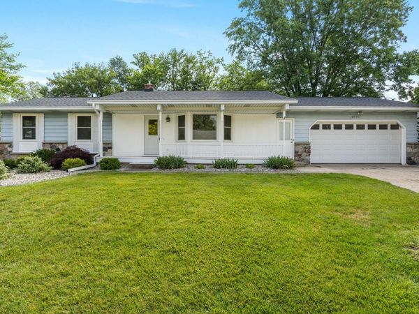 6914 Brooklyn Avenue SE, Grand Rapids, MI 49508