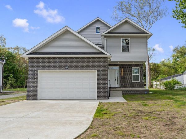 35655 Joy Road, Westland, MI 48185