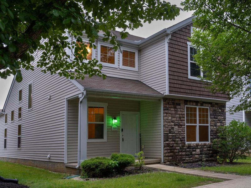 5595 Eagle River Drive, Dublin, OH 43016 Photo 2