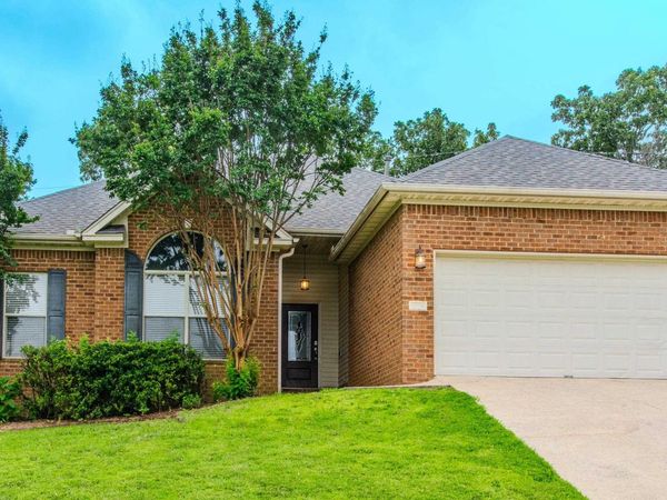 1816 Windridge Court, Sherwood, AR 72120