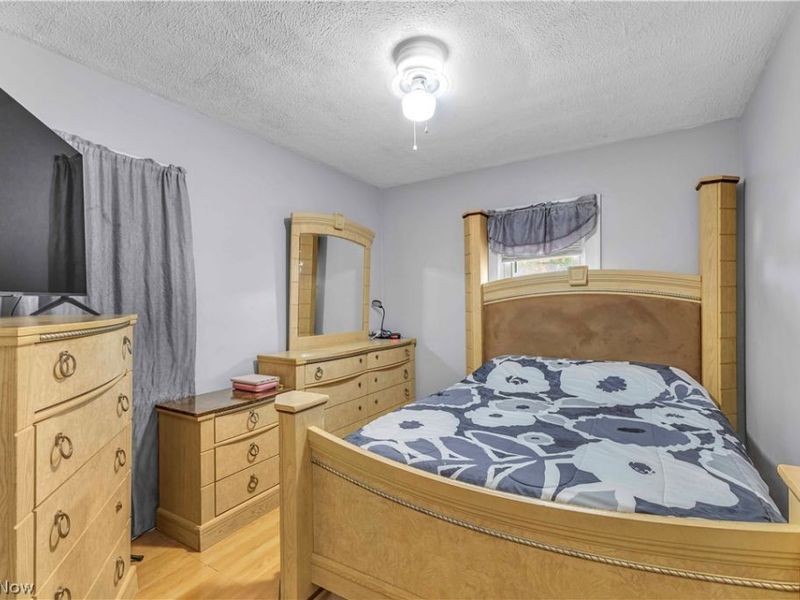 12401 Brighton Avenue, Cleveland, OH 44111 Photo 10