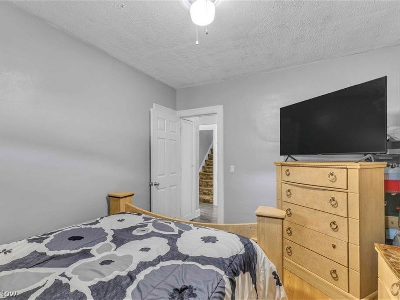 12401 Brighton Avenue, Cleveland, OH 44111 Photo 11