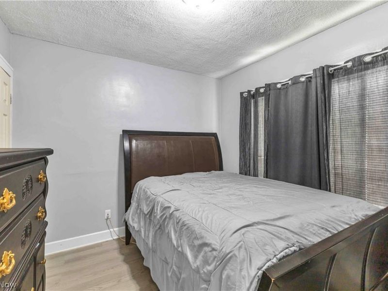12401 Brighton Avenue, Cleveland, OH 44111 Photo 12