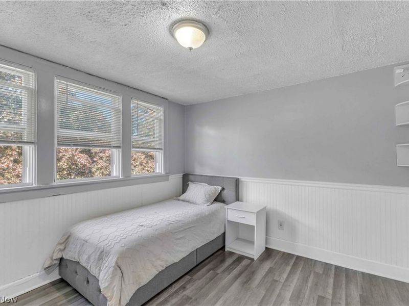 12401 Brighton Avenue, Cleveland, OH 44111 Photo 13