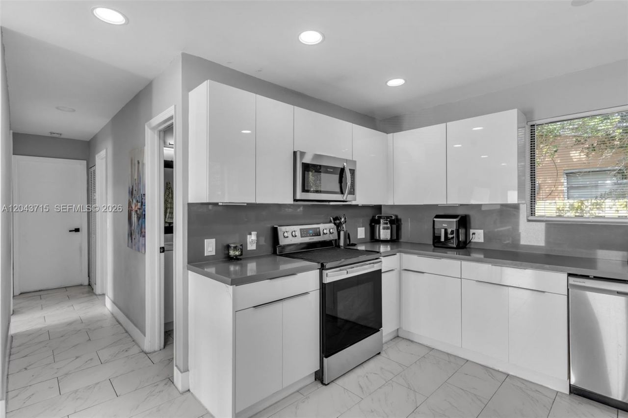 15100 NE 14th Ct , North Miami Beach, FL 33162 Photo