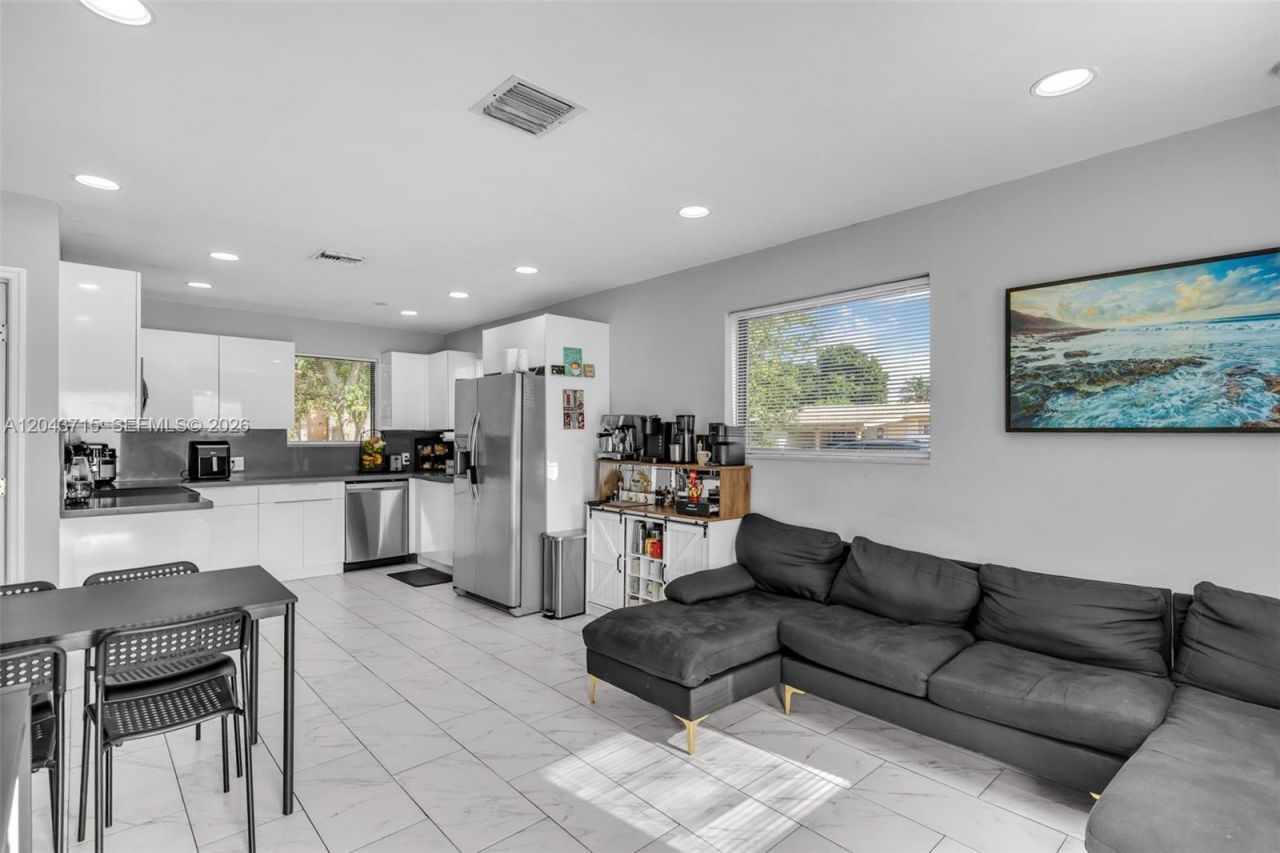 15100 NE 14th Ct , North Miami Beach, FL 33162 Photo