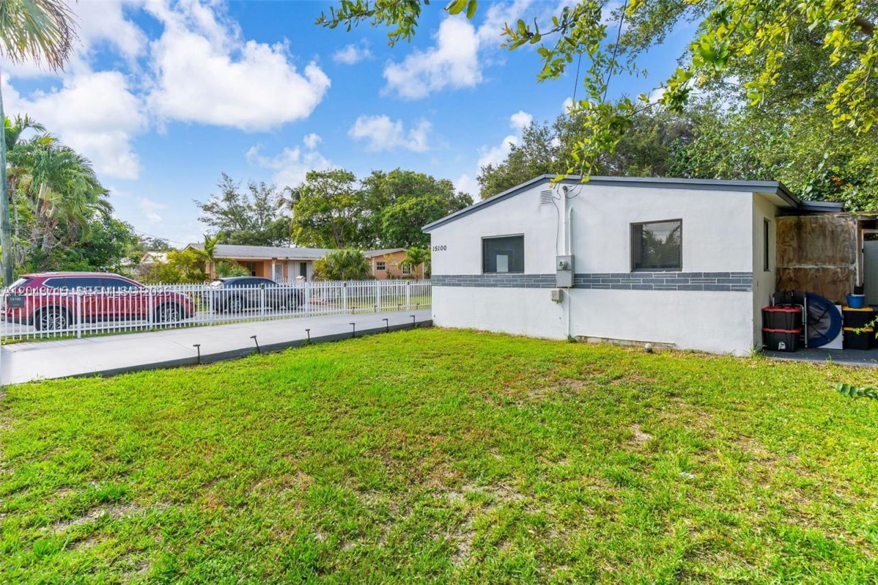 15100 NE 14th Ct , North Miami Beach, FL 33162 Photo