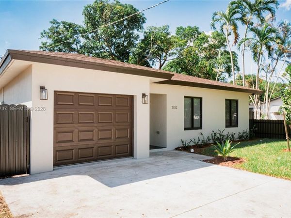 2522 NW 9th Pl , Fort Lauderdale, FL 33311
