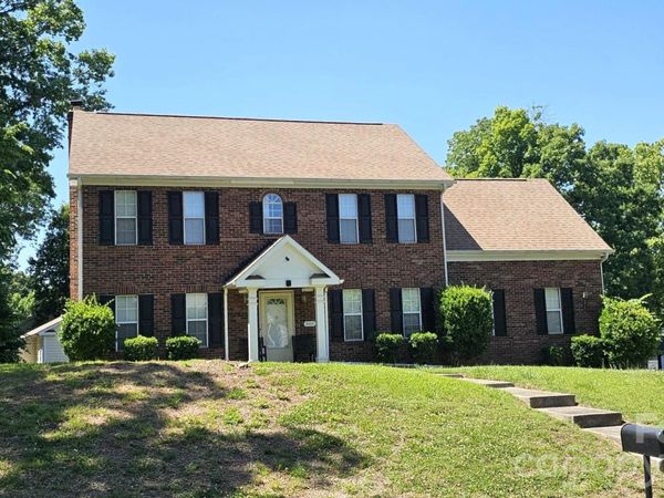2425 Katherine Kiker Road , Charlotte, NC 28213
