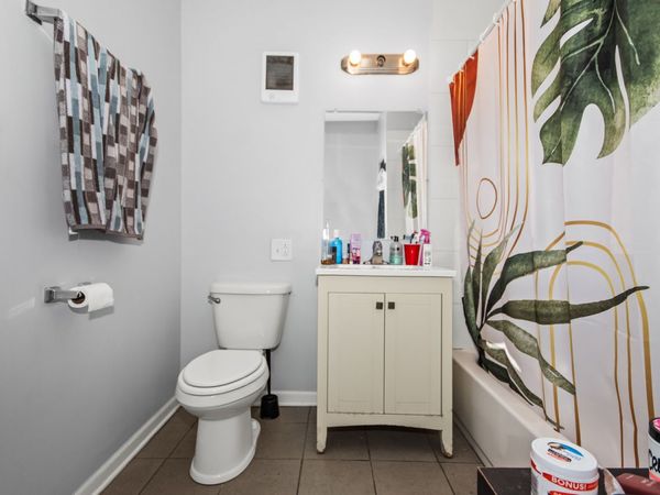 1246 W Ohio Street , Unit 3, Chicago, IL 60642