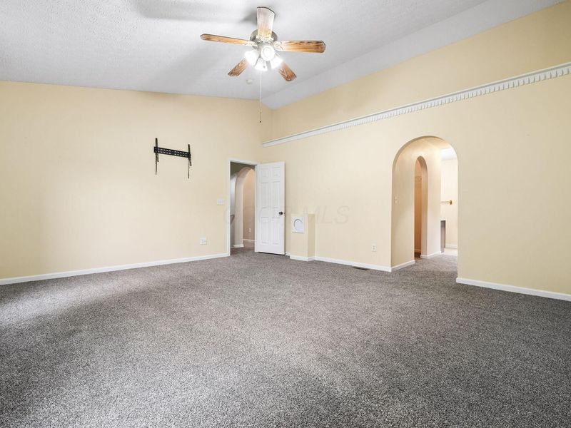 124 Long Hollow Drive, Pataskala, OH 43062 Photo 32