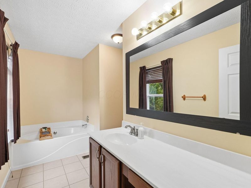 124 Long Hollow Drive, Pataskala, OH 43062 Photo 37