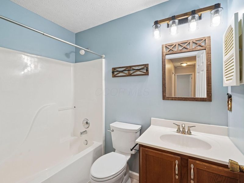 124 Long Hollow Drive, Pataskala, OH 43062 Photo 41