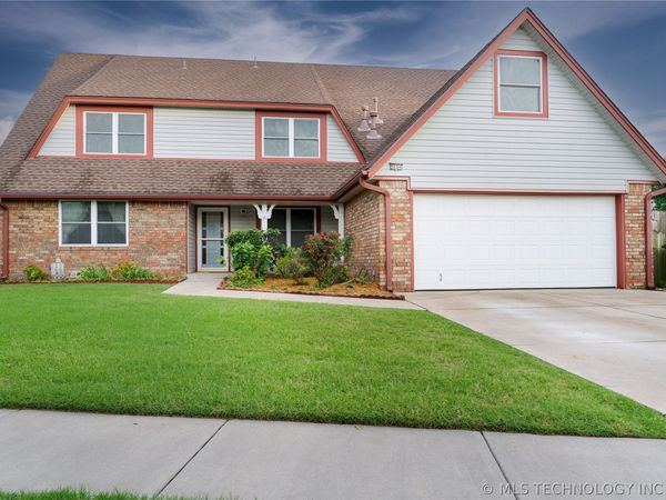 9604 E 25th Place , Tulsa, OK 74129