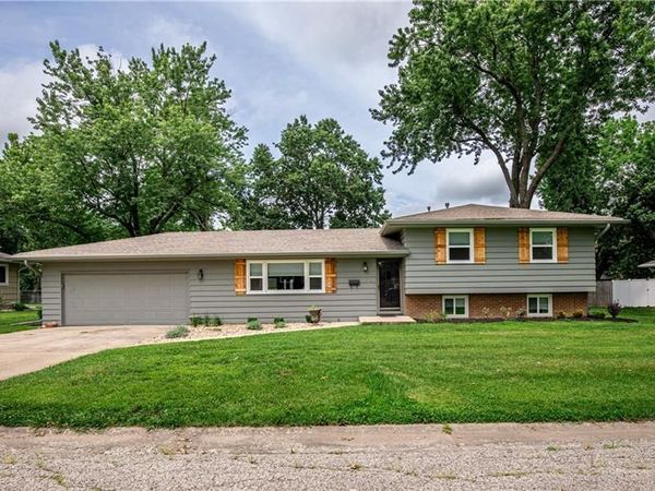 311 Jackson Avenue, Garnett, KS 66032