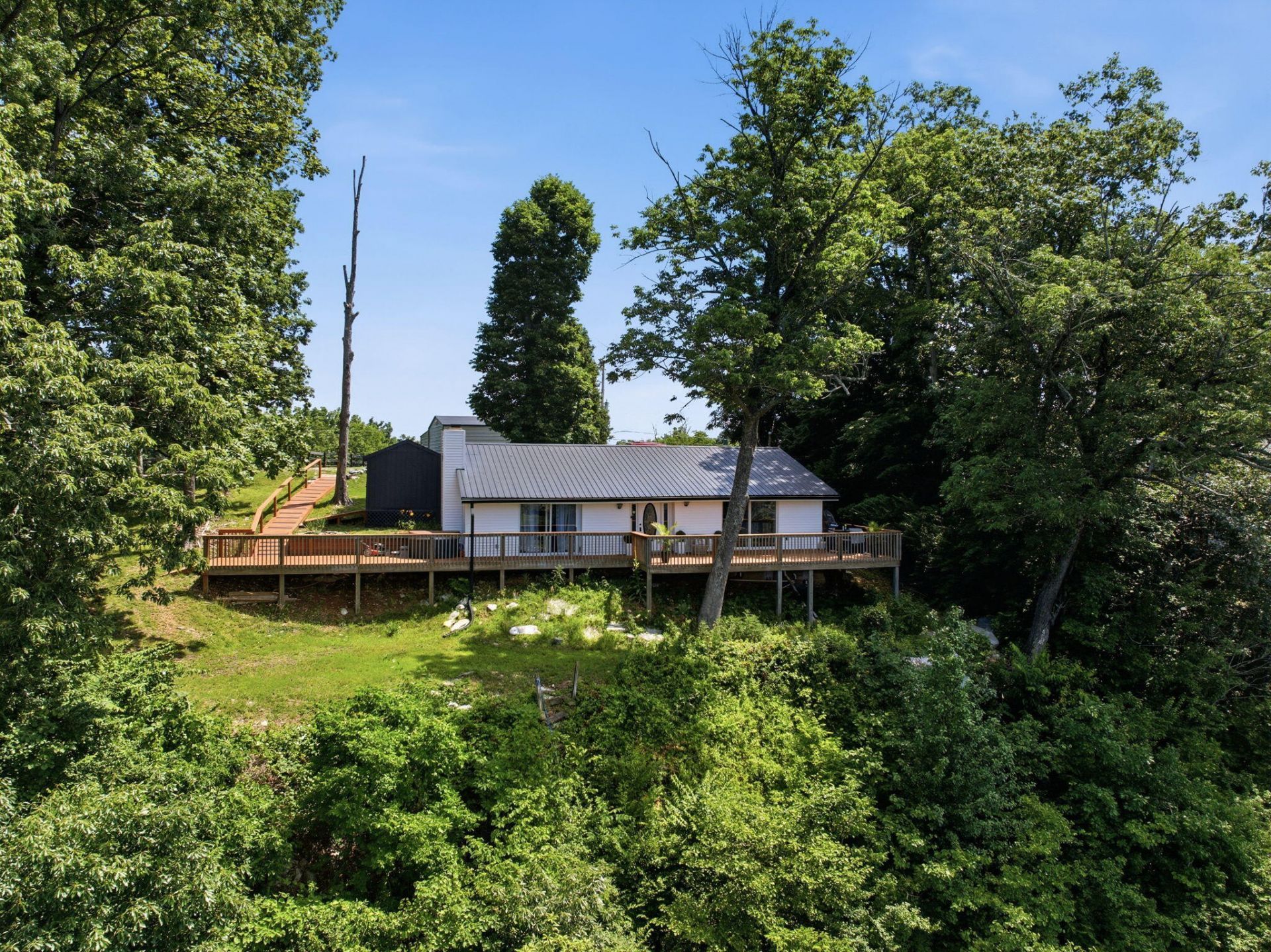 200 Lakeview Point Road, Harrodsburg, KY 40330 Main Photo