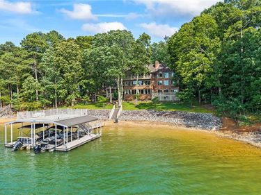 6576 Yacht Club Road, Flowery Branch, GA 30542