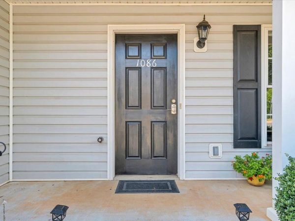1086 Haymore DR , Moneta, VA 24121