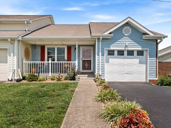 70 Rolling Meadows Dr , Goodlettsville, TN 37072