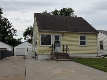 4315 F Street, Lincoln, NE 68510