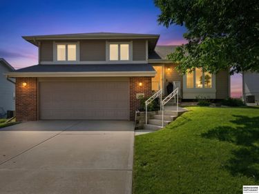 12420 S 218th Avenue, Gretna, NE 68028