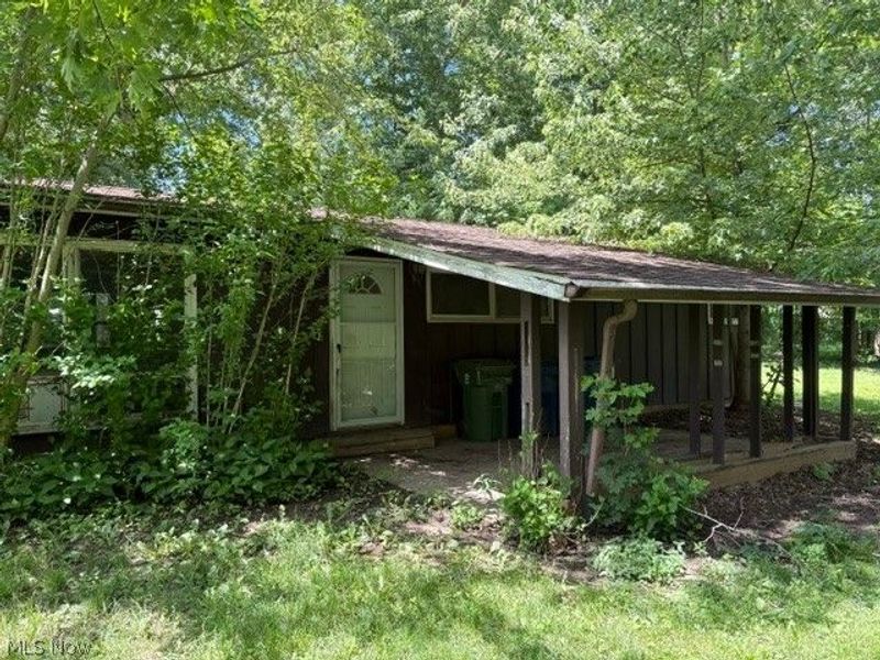 2033 Scenic Way, Akron, OH 44312 Photo 1