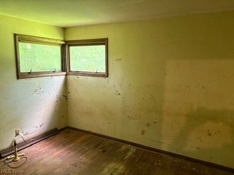 2033 Scenic Way, Akron, OH 44312 Photo 8