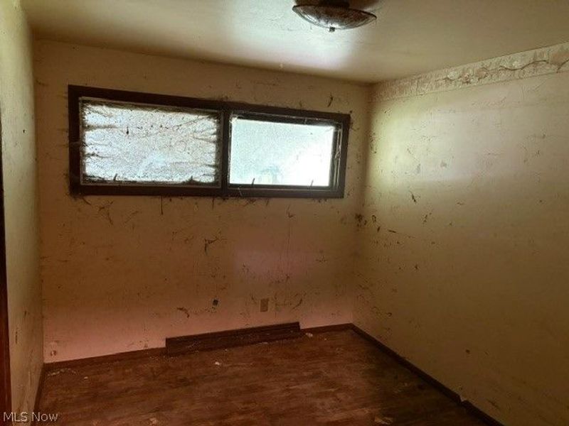 2033 Scenic Way, Akron, OH 44312 Photo 9