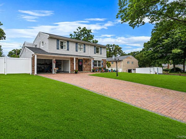 23 Essex Drive , Coram, NY 11727