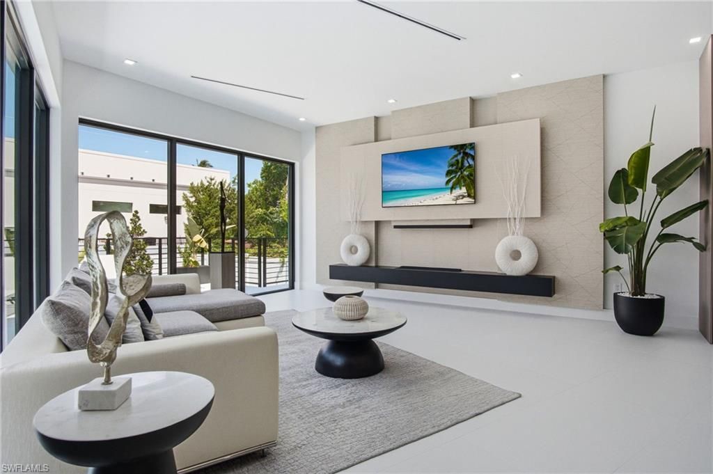 298 Castaways St , Marco Island, FL 34145 Photo