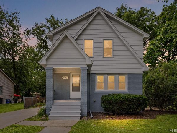 200 Alice Avenue, Bloomfield Hills, Mi 48302
