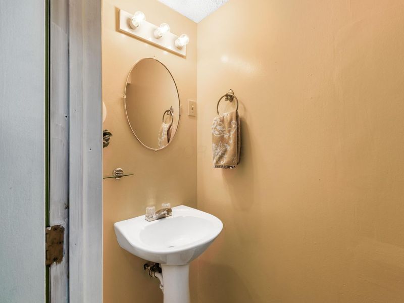 5115 Singleton Drive, Unit 39C, Hilliard, OH 43026 Photo 24