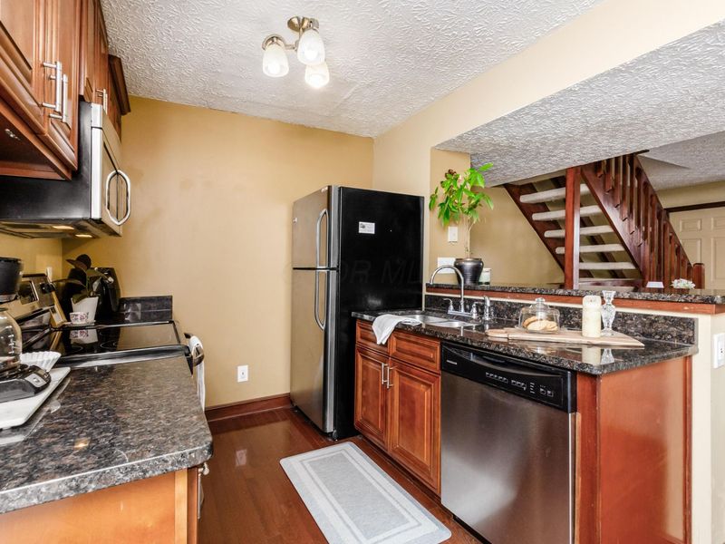 5115 Singleton Drive, Unit 39C, Hilliard, OH 43026 Photo 9