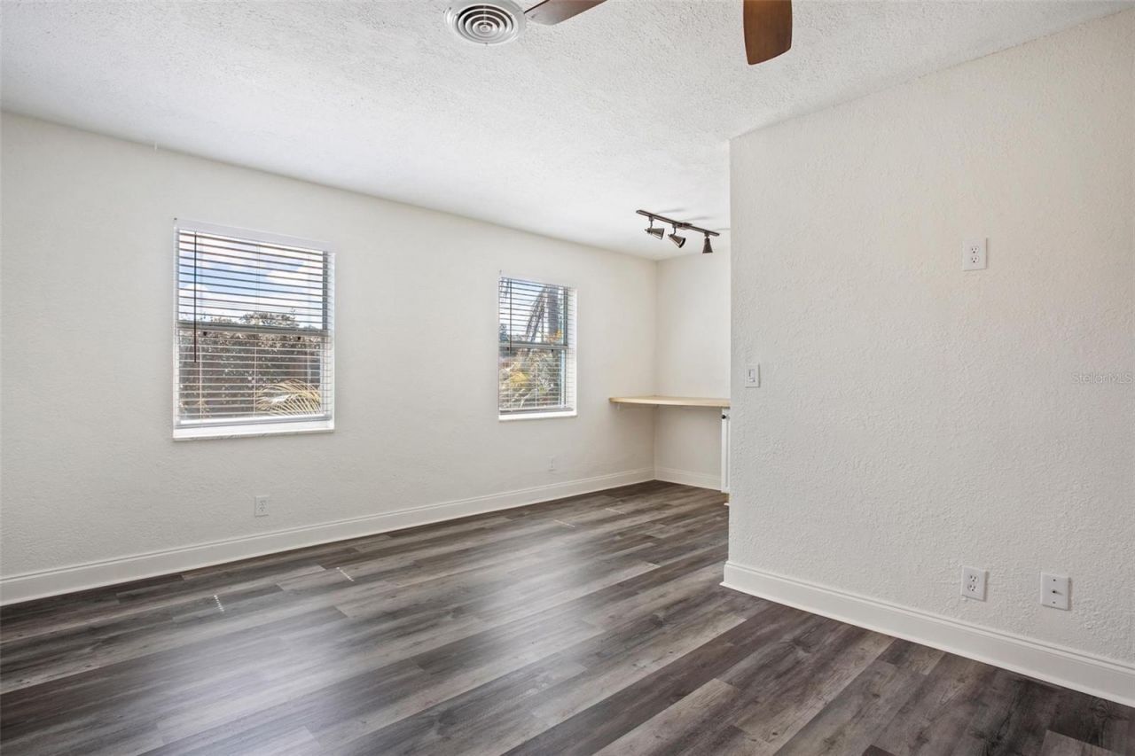 1230 70th Street N, Saint Petersburg, FL 33710 Photo