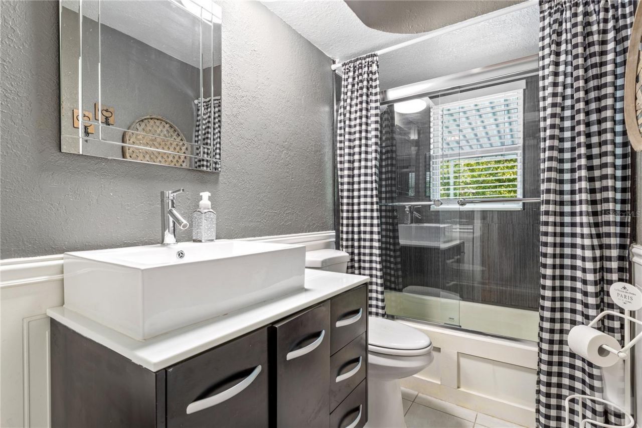 1230 70th Street N, Saint Petersburg, FL 33710 Photo