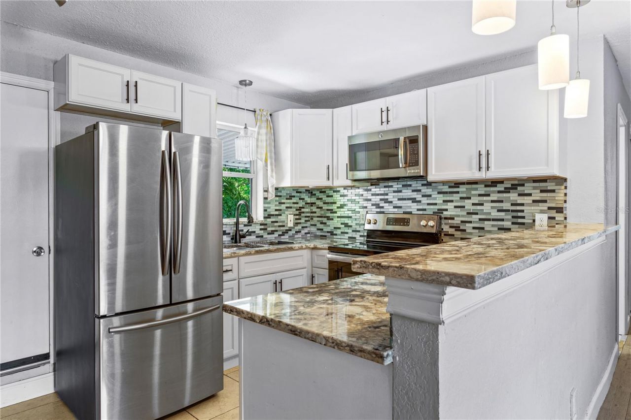 1230 70th Street N, Saint Petersburg, FL 33710 Photo