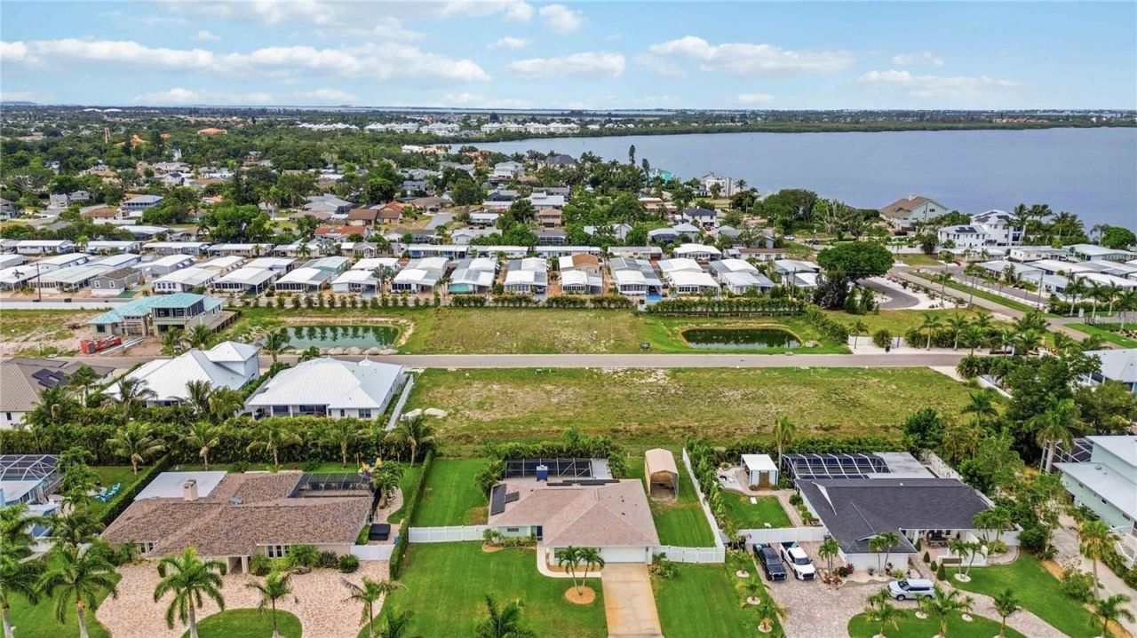 8003 19th Avenue Drive W, Bradenton, FL 34209 Photo