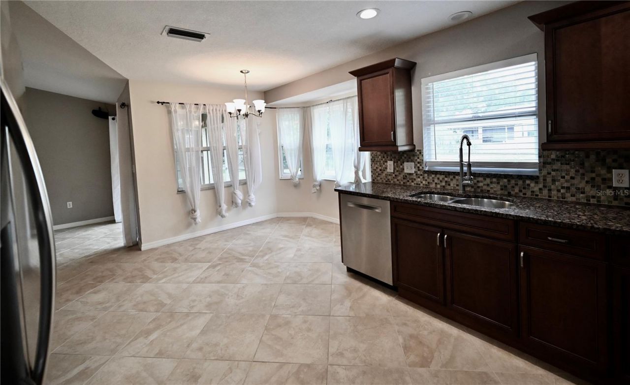 2043 Old Trenton Lane, Sarasota, FL 34232 Photo