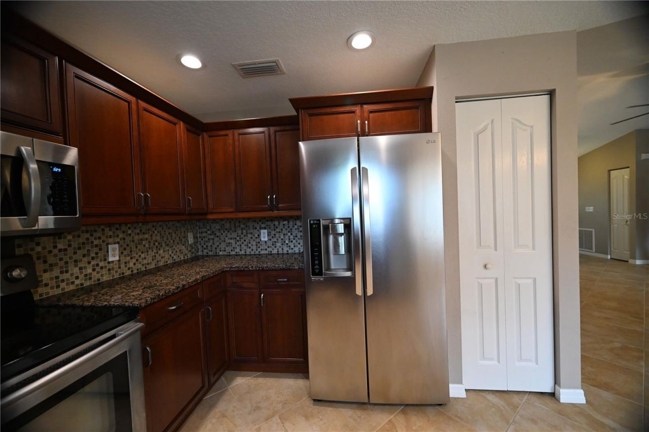 2043 Old Trenton Lane, Sarasota, FL 34232 Photo