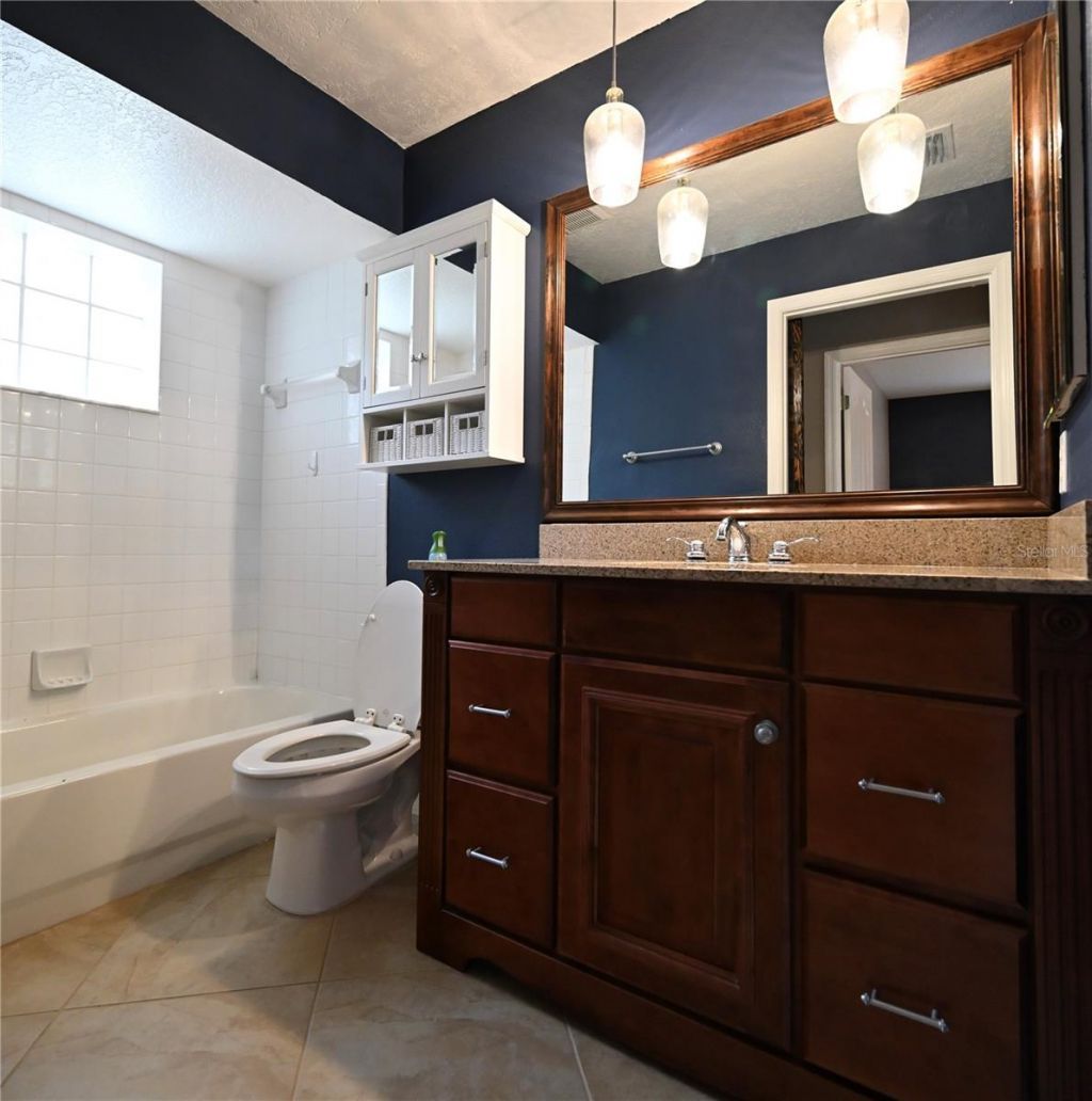 2043 Old Trenton Lane, Sarasota, FL 34232 Photo