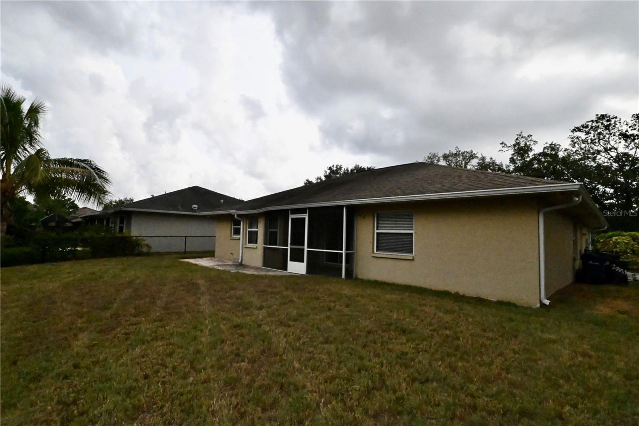 2043 Old Trenton Lane, Sarasota, FL 34232 Photo