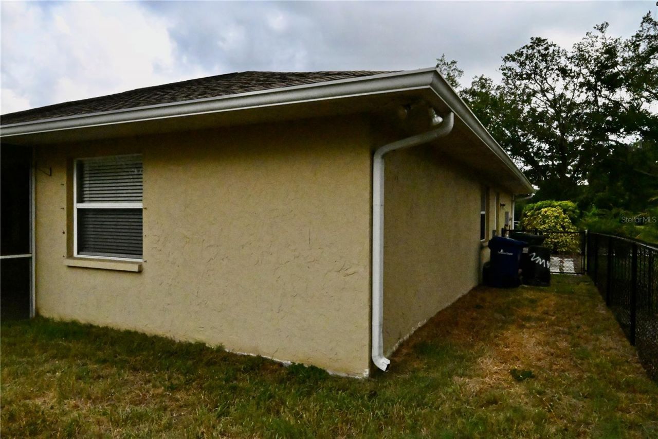 2043 Old Trenton Lane, Sarasota, FL 34232 Photo