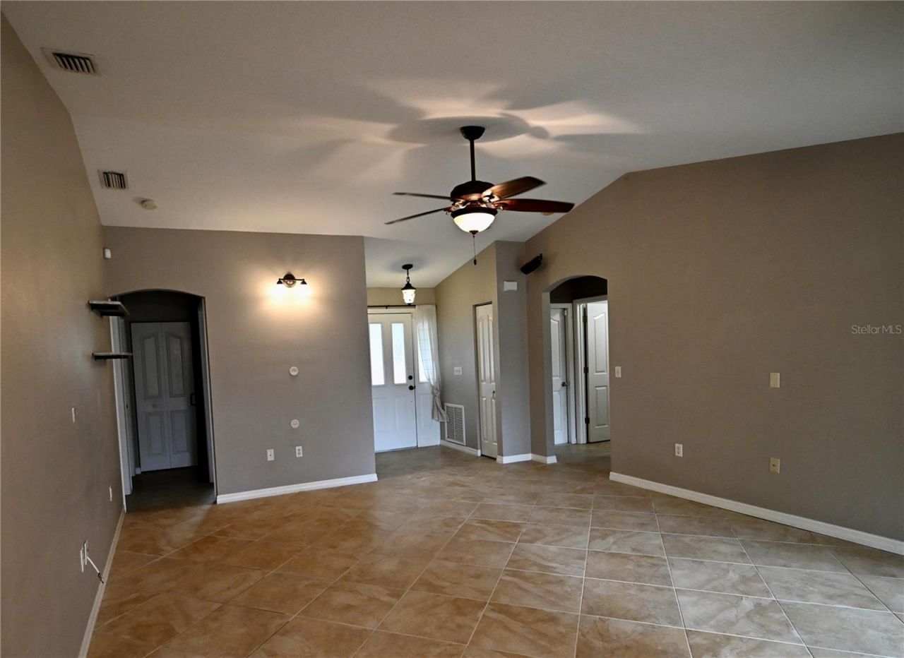2043 Old Trenton Lane, Sarasota, FL 34232 Photo