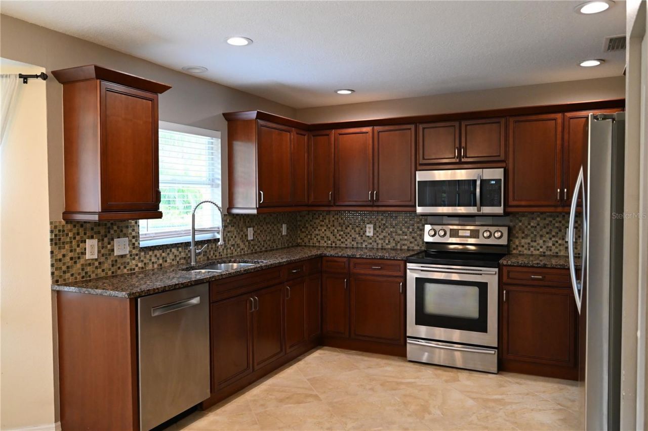 2043 Old Trenton Lane, Sarasota, FL 34232 Photo