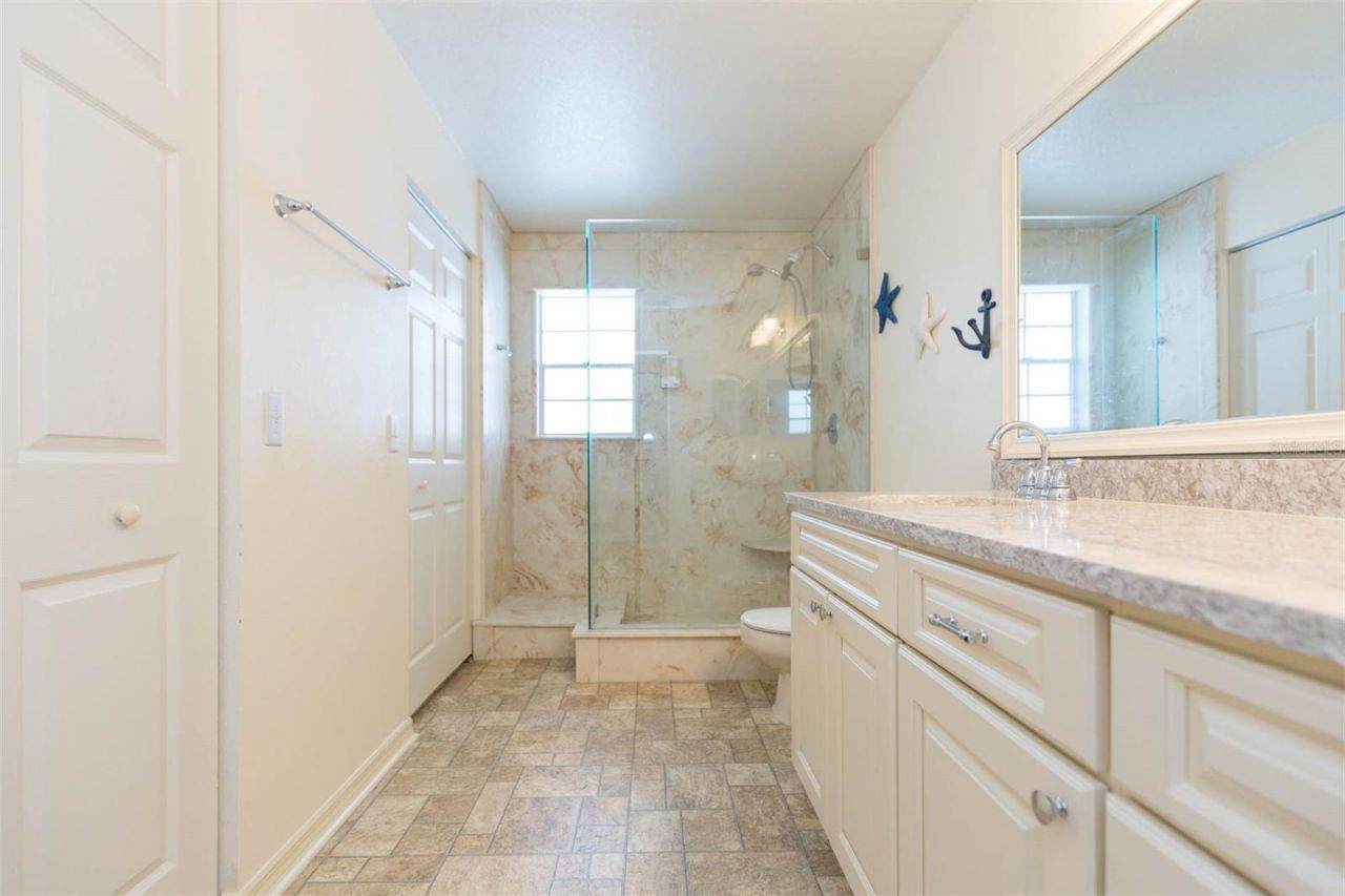4210 W Roland Street , Tampa, FL 33609 Photo