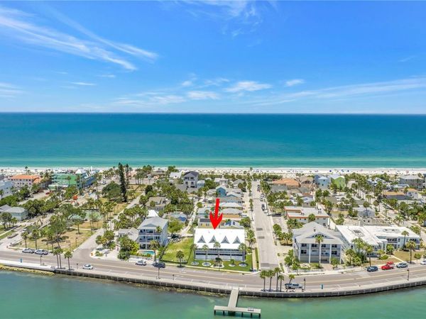 1010 PASS A GRILLE WAY, Unit 2, ST PETE BEACH, FL 33706