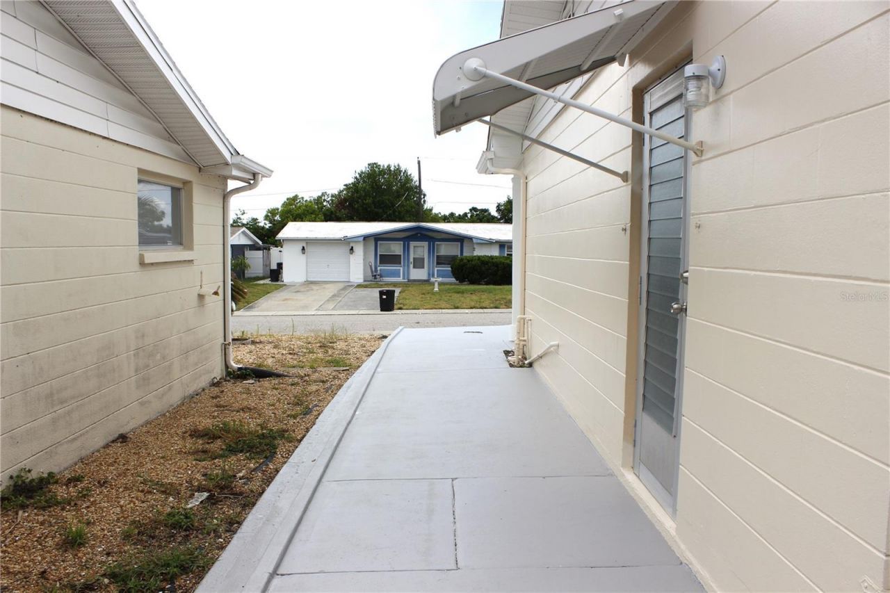 5102 Manor Drive, New Port Richey, FL 34652 Photo