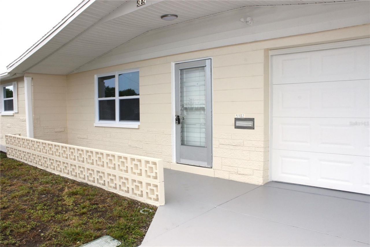 5102 Manor Drive, New Port Richey, FL 34652 Photo