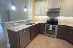 715 Botany Loop  photo 4