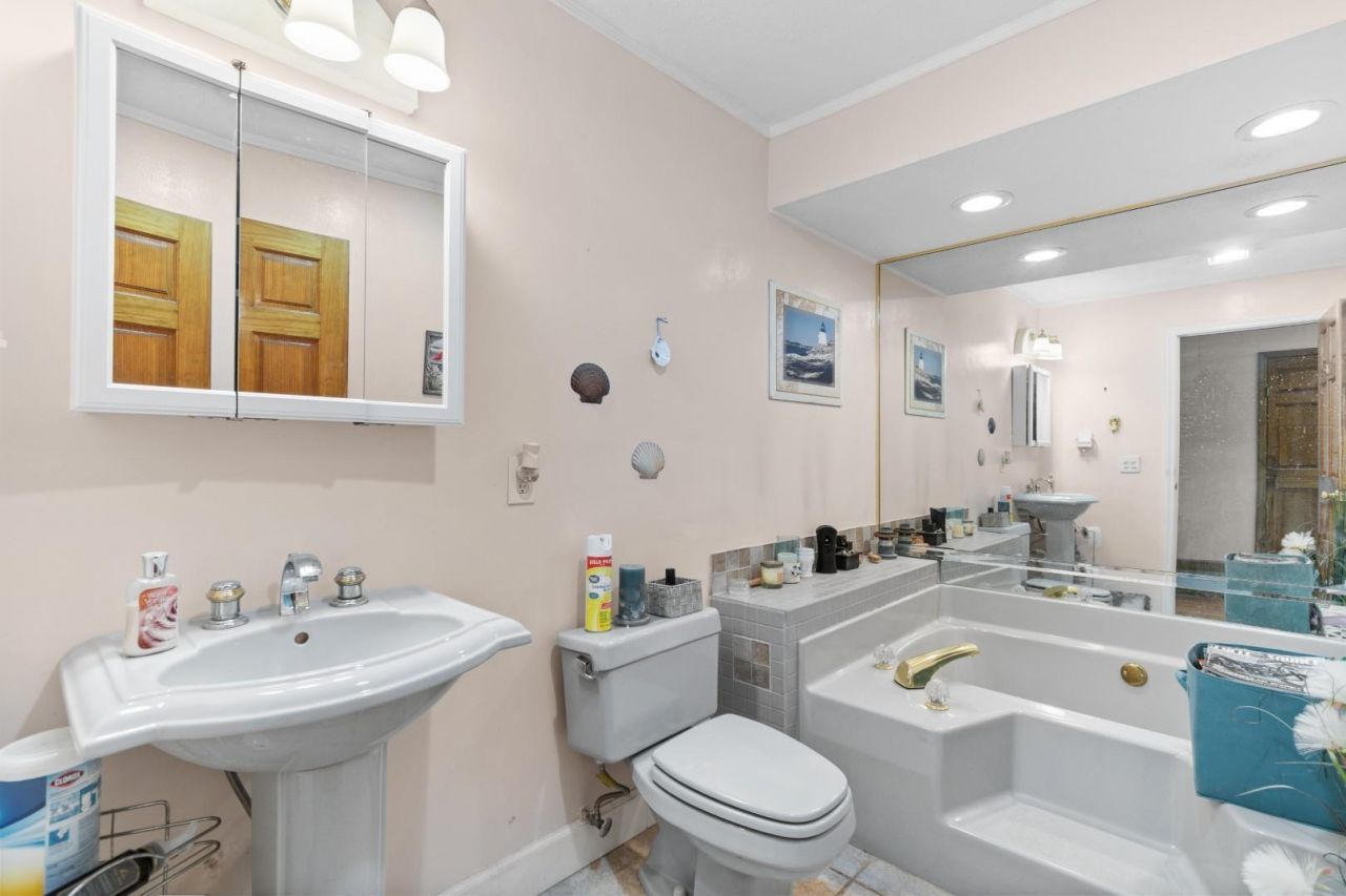 455 River Rd.  Photo 23